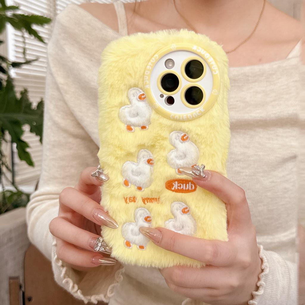 Cute Embroidered Duck Plush Phone Case Fall & Winter Warm Cartoon Plush Phone Accessories for iPhone 16 Pro Max