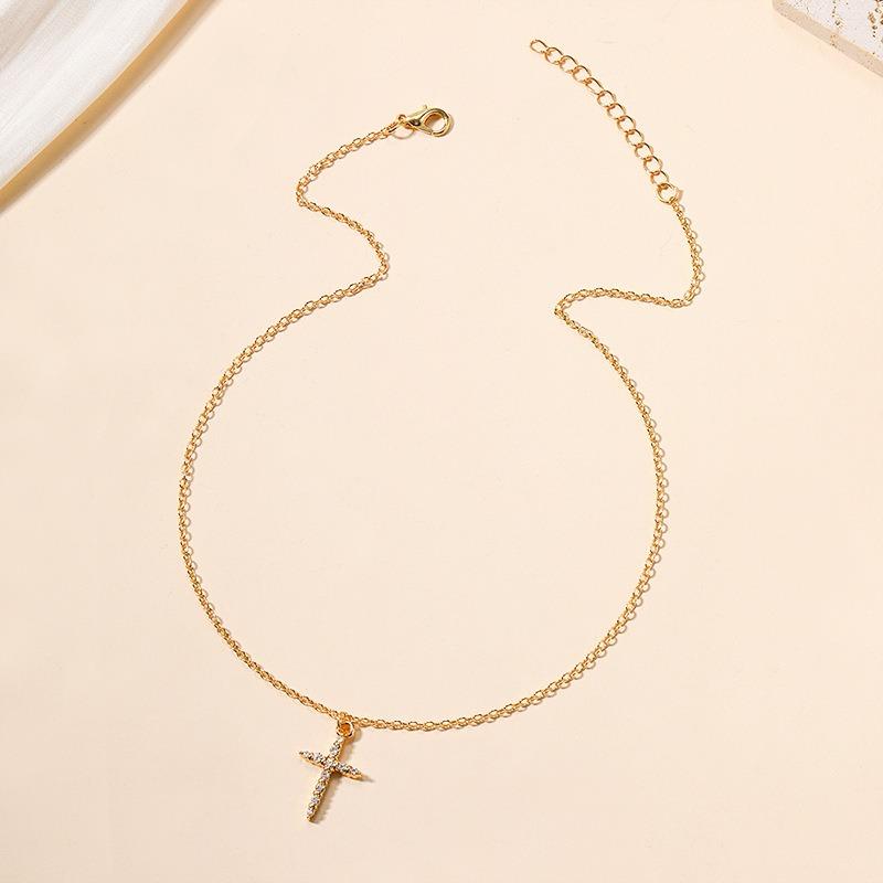 Gold cross necklace, personalized high-end jewelry, wind-set diamond alloy pendant for women