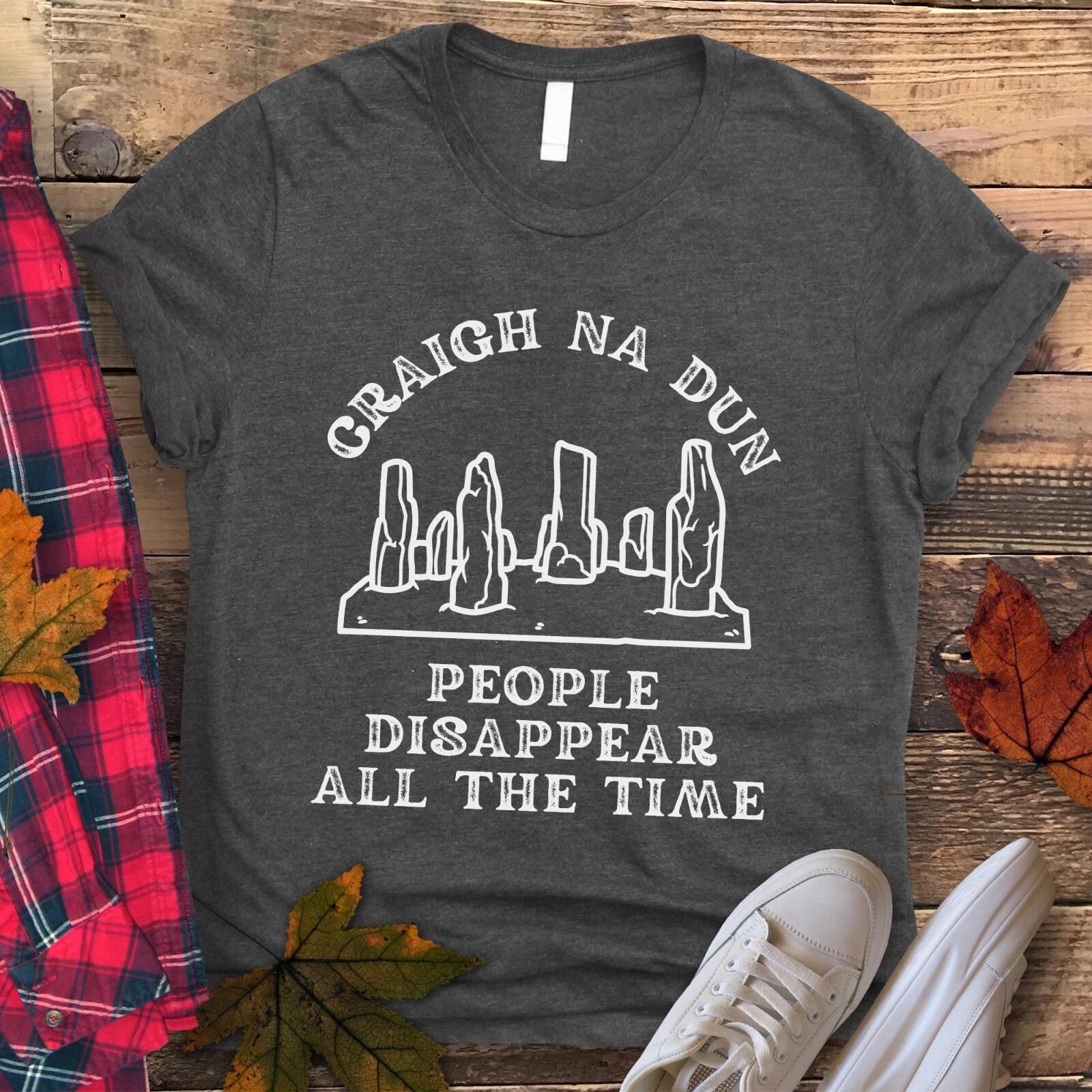Craigh Na Dun T-shirt Outlander Gifts Jamie Fraser Shirt Scotland M