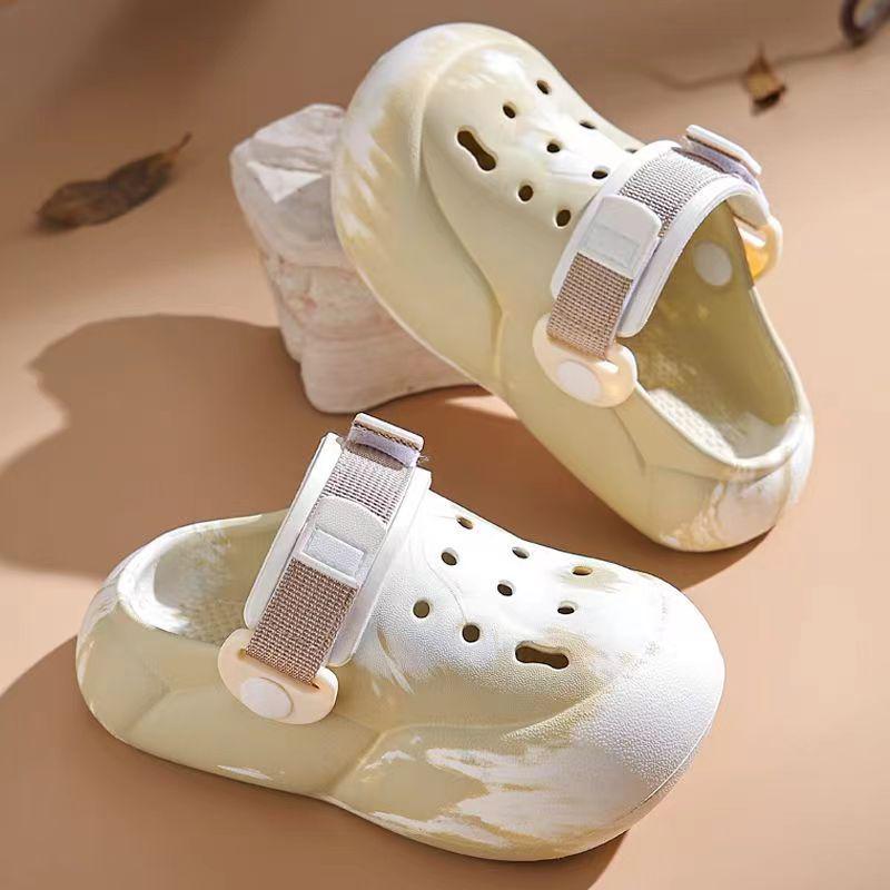 Kids' Cute Cartoon Closed-Toe Sandals – Soft Sole Outdoor Shoes for Boys and Girls, Sizes Small to Large