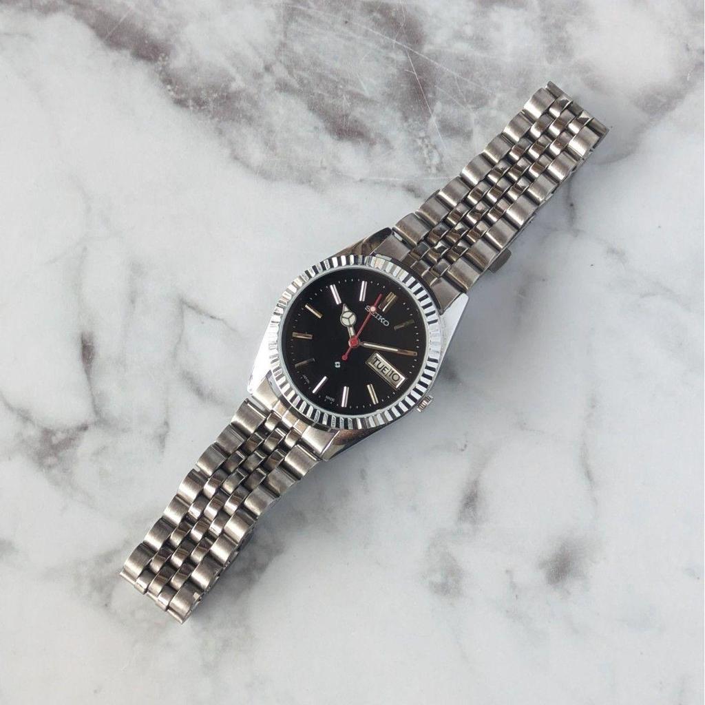 Used Unused item SEIKO Seiko automatic vintage black dial bar index 3 hands day-date exhibition case back men's wristwatch