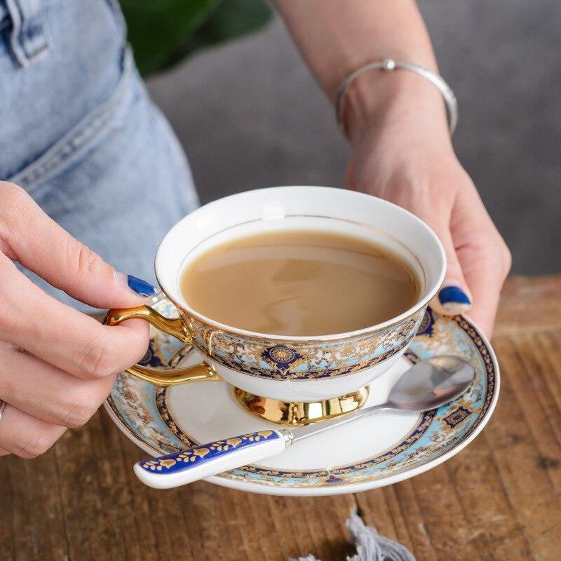 European Luxury Phnom Penh Ceramic Coffee Cups and Sauces Retro English Afternoon Tea Bohemia Coffee Cups Eco Suit