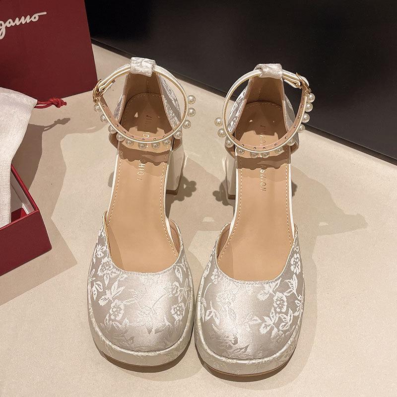 

Новые китайские туфли-чонсам с юбками Мэри Джейн одинарные туфли женские весна новые легкие национальный стиль толстый каблук высокие каблуки 40