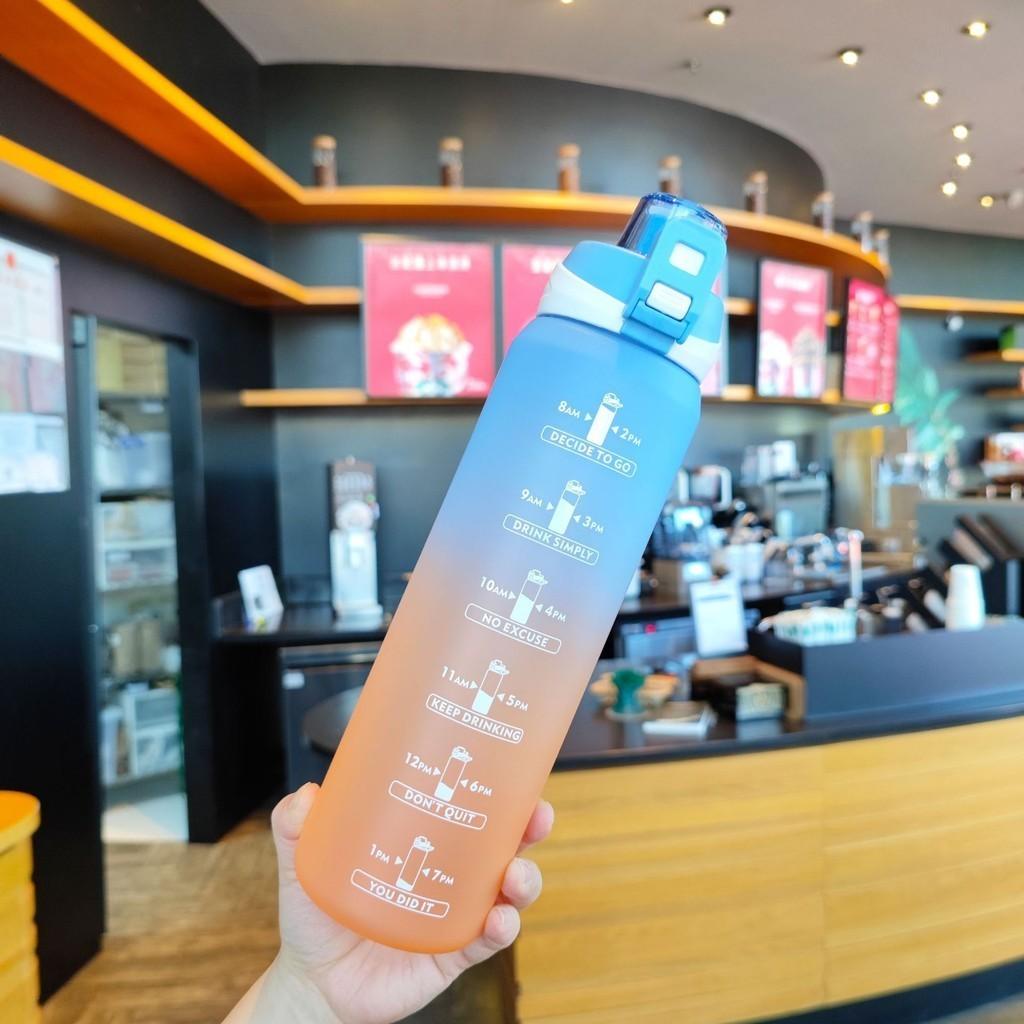 

Portable 1000ml Plastic Water Bottle Cartoon Sealing Straw Lightweight Drinking синий