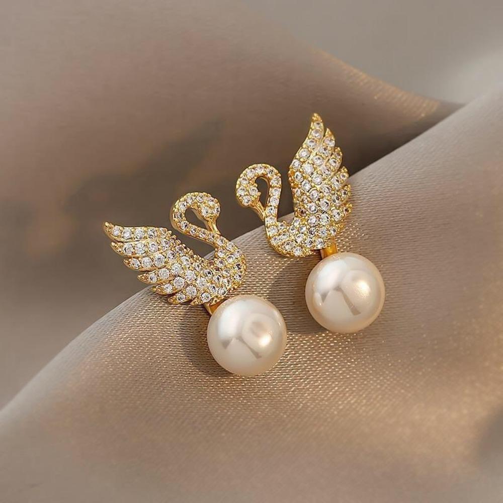 Small Temperament Elegant Exquisite Rhinestone Swan Pearl Stud Earrings for Women Girls Party Jewelry Birthday Gift