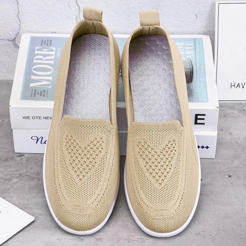 Spring and summer women's shoes soft sole comfortable breathable flat shoes new single shoes non-slip grandma shoes