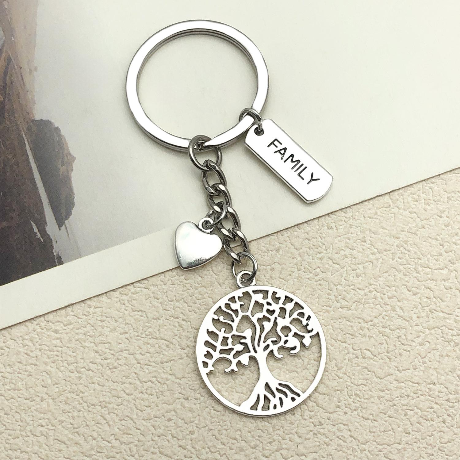 Antique Silver Heart & Tree Pendant Keyring