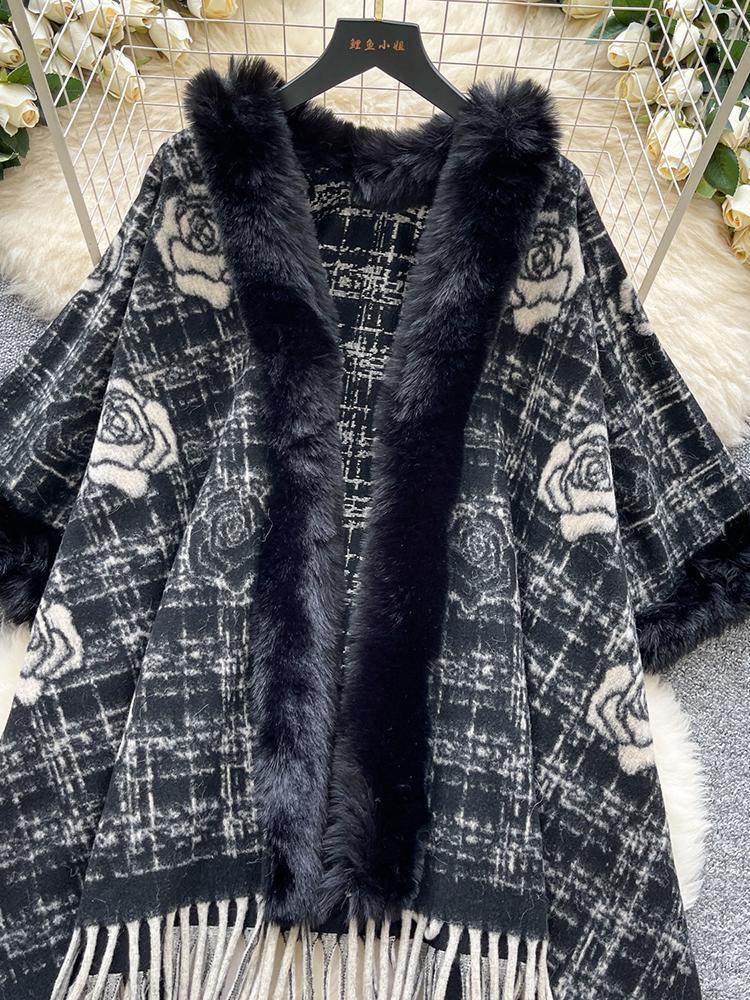 Autumn Winter Vintage Outerwear with Fur Collar Knitted Cardigan Tops for Women Loose Elegant Plaid Shawl Cloak Coat L66