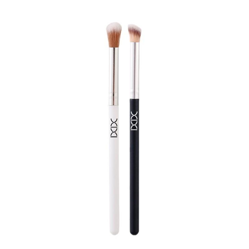 Contour and Highlighting Nose Shadow Brush - Hot Item, Individually Packaged Makeup Tool In Stock