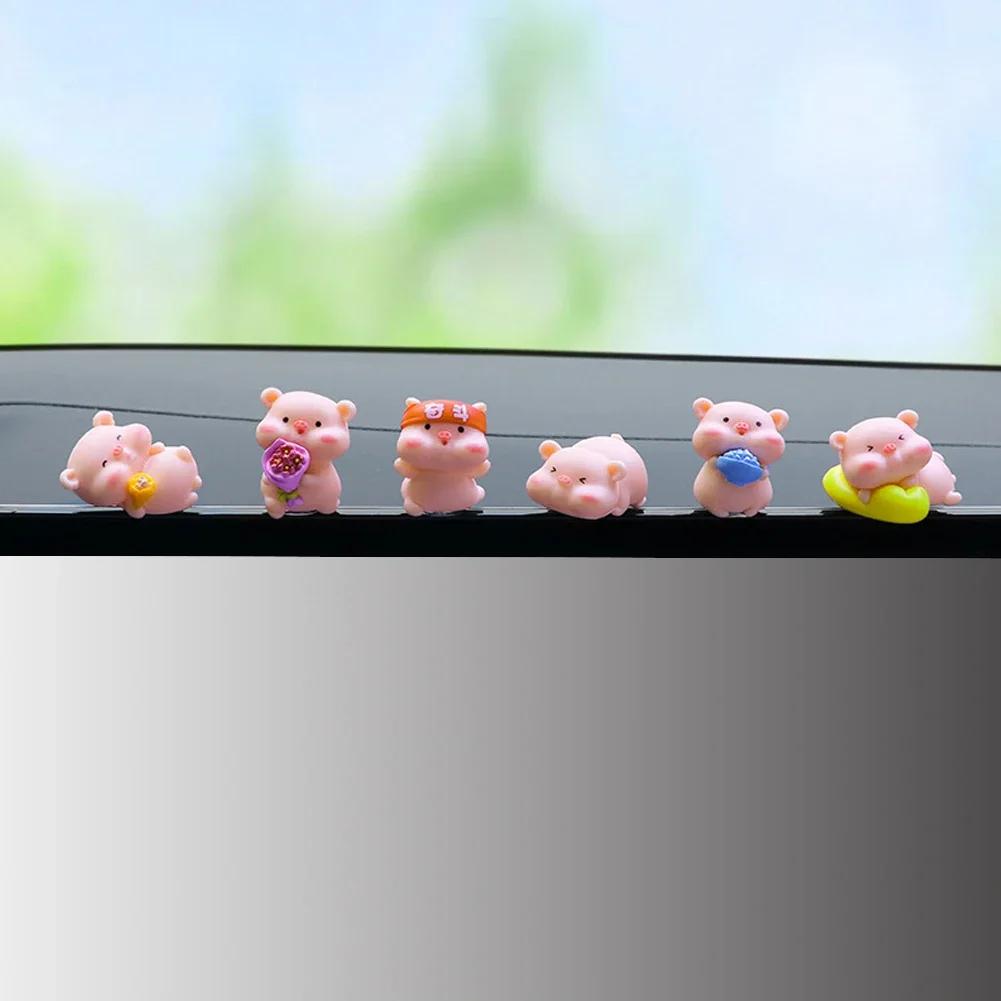 6Pcs Resin Mini Cute Pigs Car Center Console Ornaments Micro Animal Dashboard Screen Decoration Car Accessories Interior
