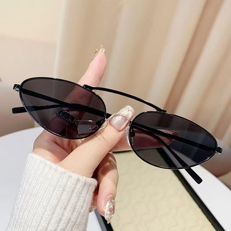 Fashion Ladies Cat Eye Sunglasses New Women Designer Eyewear Vintage Rimless Gradient Glasses For Female Metal Uv400 Eyeglasees