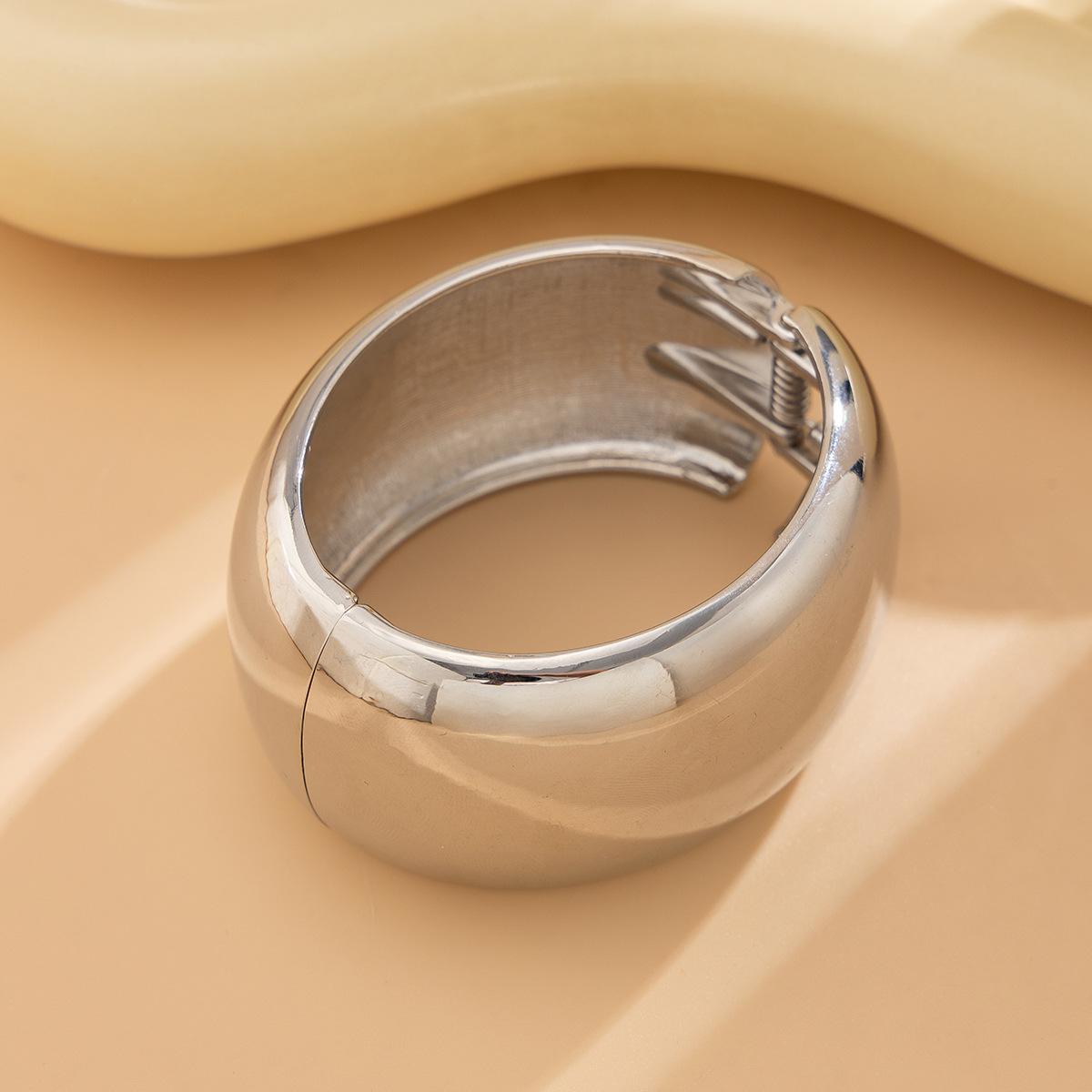 

Хип-хоп нерегулярные металлические массивные волнистые весенние браслеты для женщин модный золотой цвет искусственный жемчуг геометрический браслет-манжета уличный ювелирный подарок