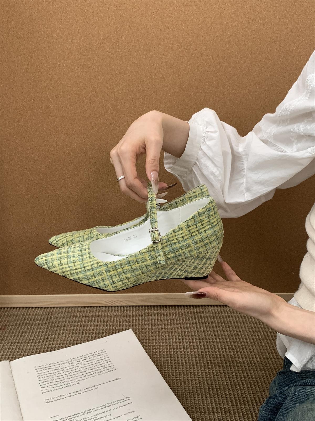 

Остроносые туфли-лодочки на высоком каблуке, темпераментные одинарные туфли, женские 2025 новые весенне-осенние туфли с ремешком на подъеме и открытым носком 39 зелёный