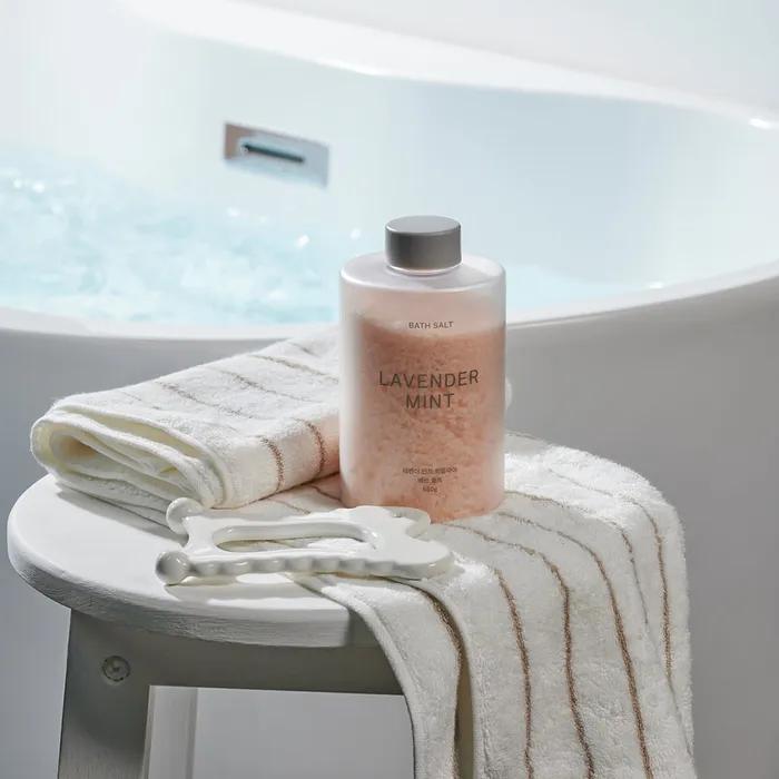 

[JAJU/JAJU] Гималайская соль для ванны Лаванда Мята 650 г white