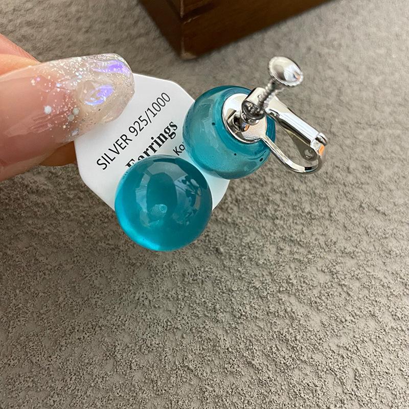 Korean version of dopamine color spherical earrings women's new fashion resin stud earrings sweet and cute round bead earrings