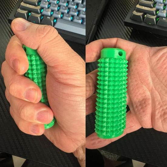 11Pcs Spike Texture Keychain Quiet Fidgeting Portable Stress Relief Tool with Bright Color Lightweight Sensory Toy