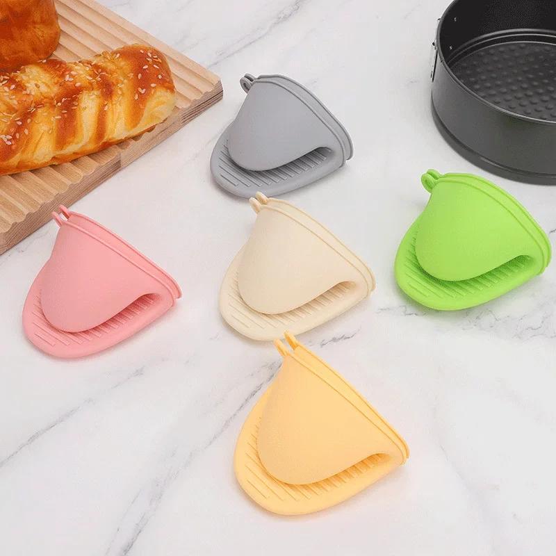 Multifunctional Double-layer Silicone Heat-insulating Gloves, Microwave Oven, Anti-scalding Gloves, Kitchen Silicone Bowl Clamps