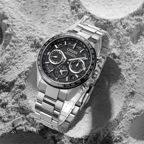 Citizen Orologio da Uomo 44mm Eco-Drive Collection Movimento al Quarzo Solare Cinturino in Lega CC4015-51E