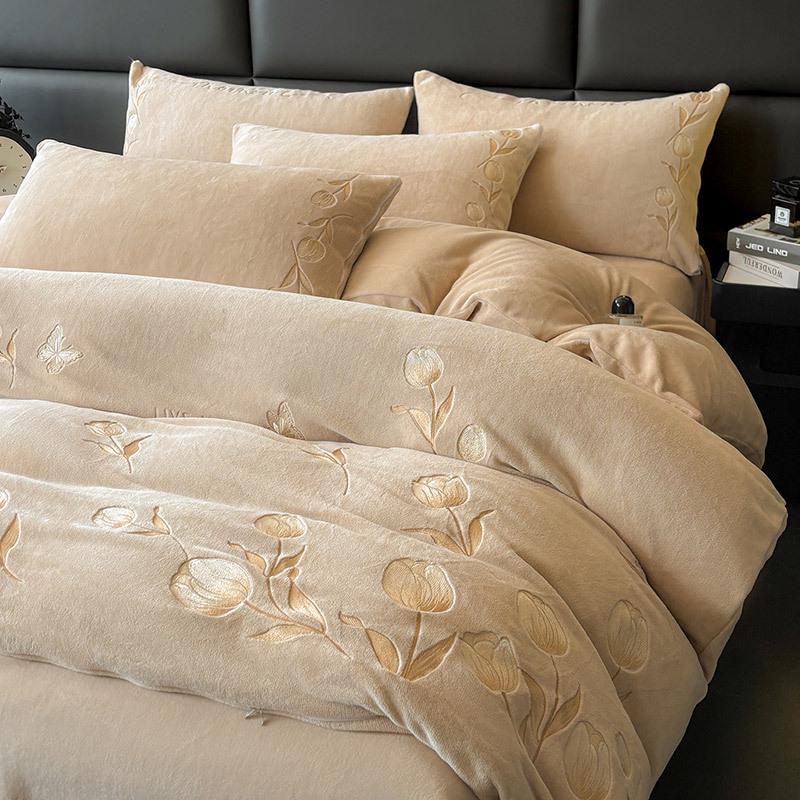 French Luxury Winter Fleece-Lined Velvet Bedding Set - Four-Piece High-Weight Double-Sided Fleece