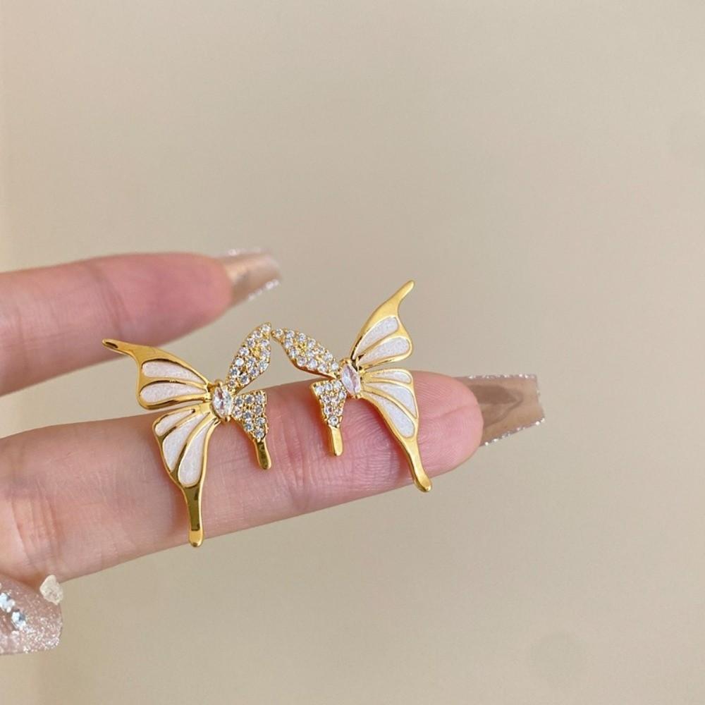 Sweet Butterfly Stud Earrings Light Luxury Women's Small Earrings Elegant Zircon Earrings Daily