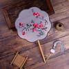Vintage Seidenfächer Chinesischer Stil Blumenmuster Mit Anhänger Stickerei Fächer Klassischer Stil Handfächer Hanfu Zubehör