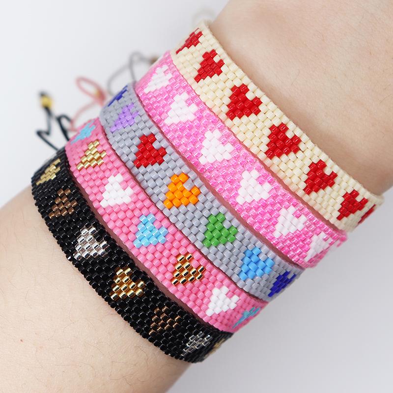 Braccialetto Boemo Fatto a Mano con Perline Miyuki per Donna – Gioiello Regolabile Multicolore con Design a Cuore, Accessorio con Perline Artigianale