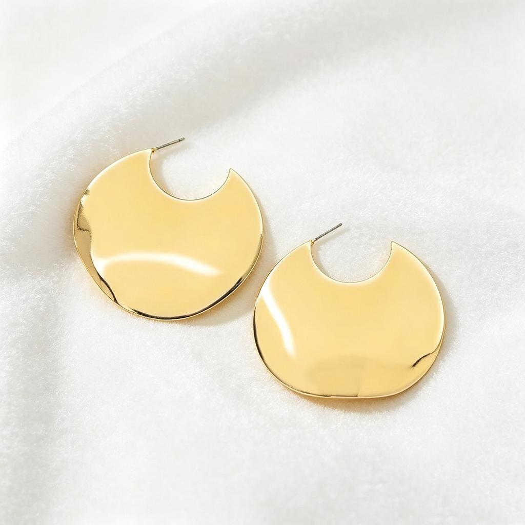 European and American Style Exaggerated Metal Smooth Surface Large Round Stud Earrings Geometric Round Glossy Trend Earrings