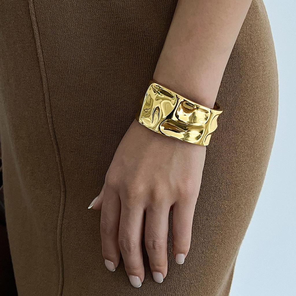 2024 New Fashion Round Wide Grain Bangle Irregular Alloy Open Bracelet Women Gold Silver Creative Handmade Bracelets