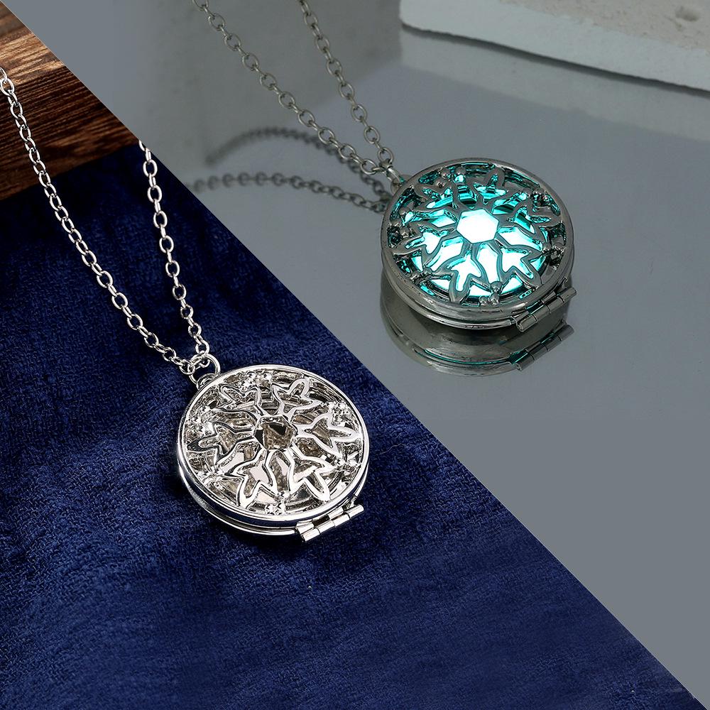 

Трансграничное ретро светящееся в темноте ожерелье с подвеской в виде снежинки