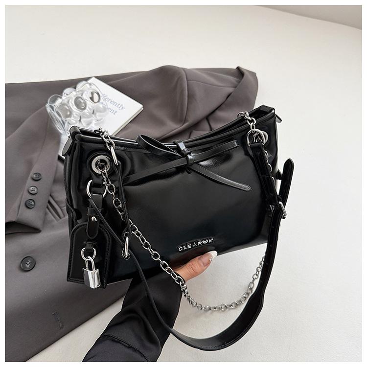 

2025 новая европейская и американская мода универсальная нишевая дизайнерская сумка-мессенджер с бантом сумка высококачественная текстура сумка на плечо чёрный