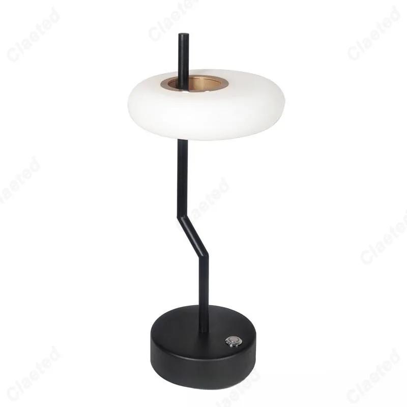 Minimalist LED Exquisite Geometric Art Desk Lamp USB Charging Warm Light Bar Bedroom Study Desktop Decorative Lighting Fixtures