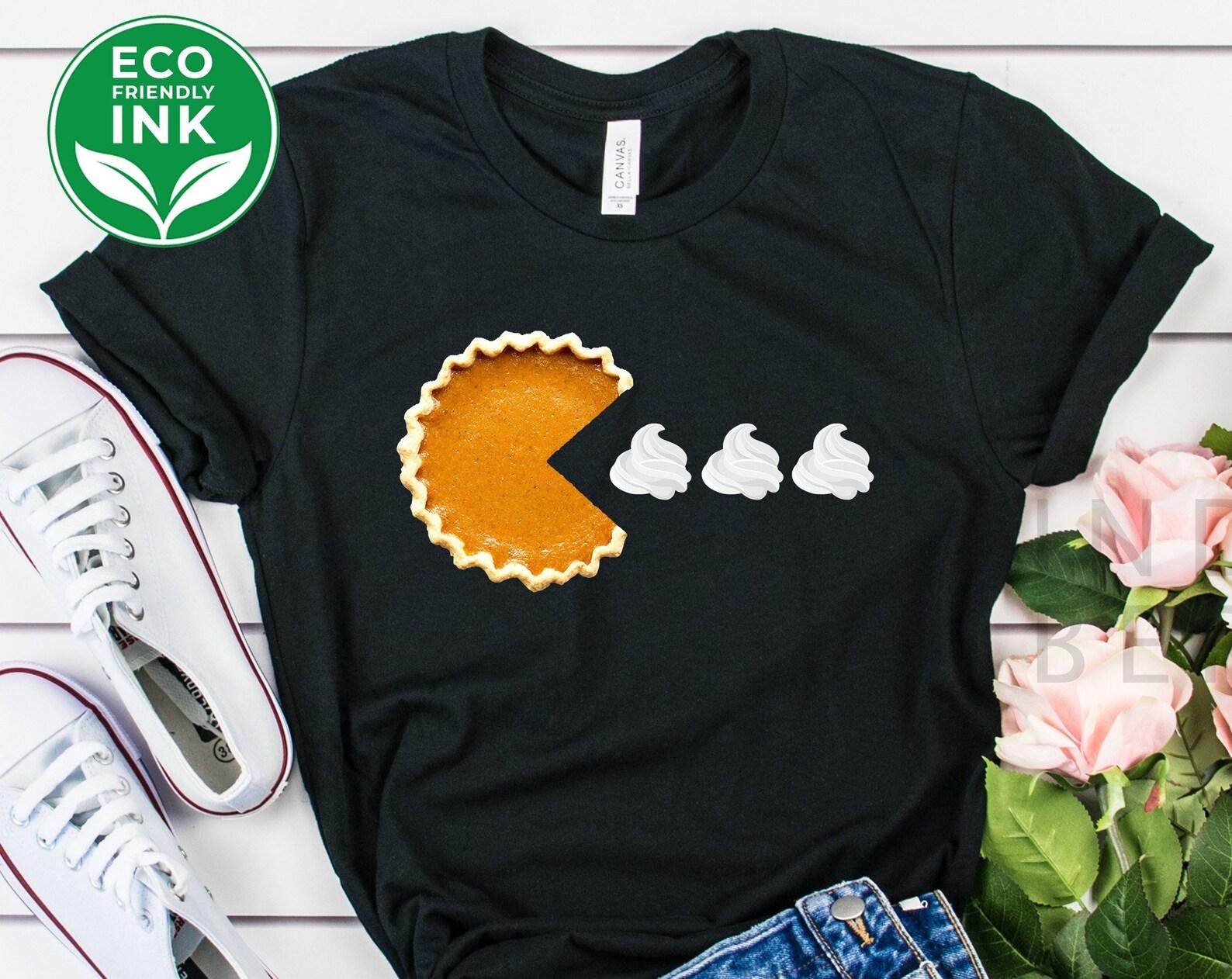 Pumpkin T-Shirt | Halloween Shirt | Foodie Gift | Pac Man Shirt | Gamer Nerd Halloween Geek Programmer Shirt | Cool Pumpkin Eating Ghosts S