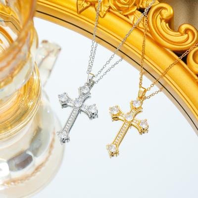 Collana Punk con Croce con Zircone Bianco Unico e alla Moda Design di Nicchia Catena per la Clavicola