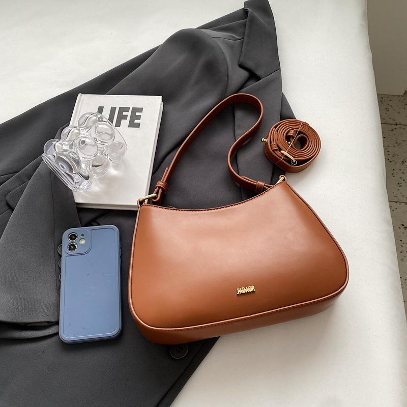 Korean version niche underarm bag women's 2025 spring and summer new fashion texture trendy versatile chain shoulder messenger bag