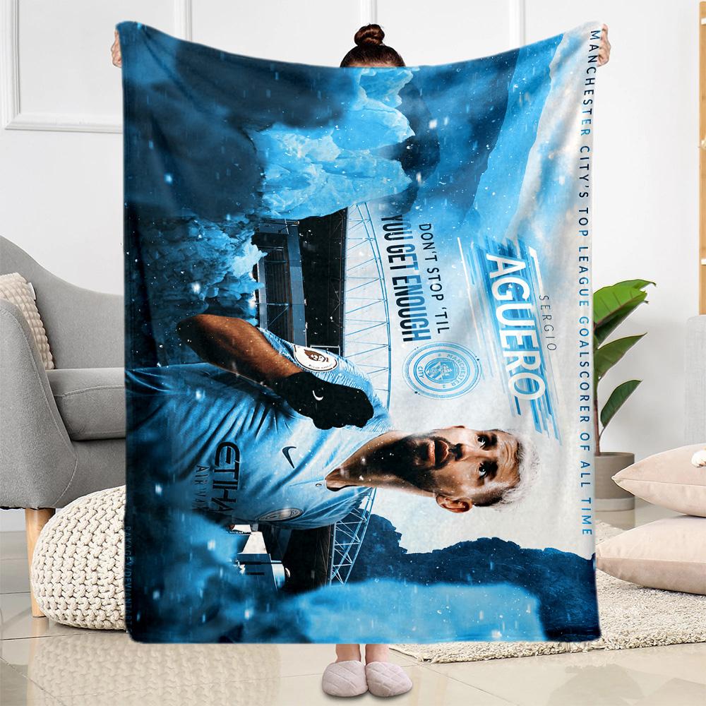 Dynamic Soccer Action Blanket Warmthful Decor Suitable for Seaside Office Chair Livingroom Four Seasons Universal Stylish Decor