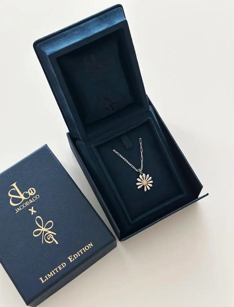G.Dragon Goods PeaceminusOne x Jacob & Co. Necklace Postcard Set