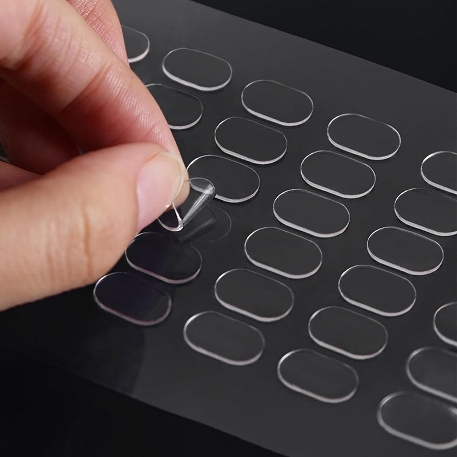 

300 Pcs Removable Double Sided Gel Glue Pads Action Figures Adhesive Mounting Dots Poster Wall Hanging Clear Sticky Glue Fixed