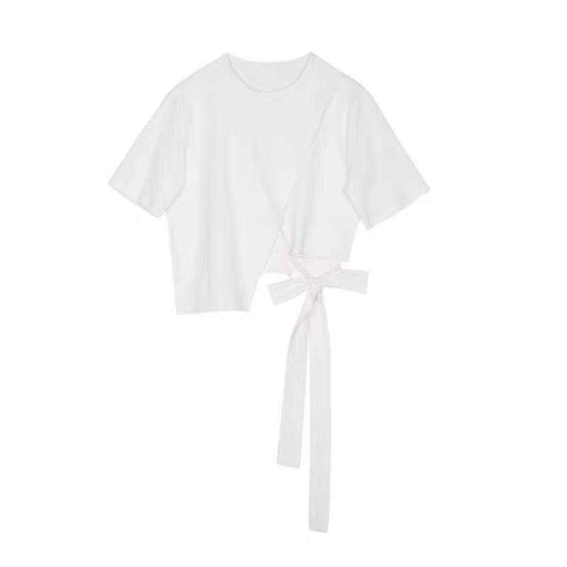 

Chic Women s Summer Set: Slimming Short-Sleeve T-Shirt & White A-Line Skirt. Size S (Recommended 70-95 jin)