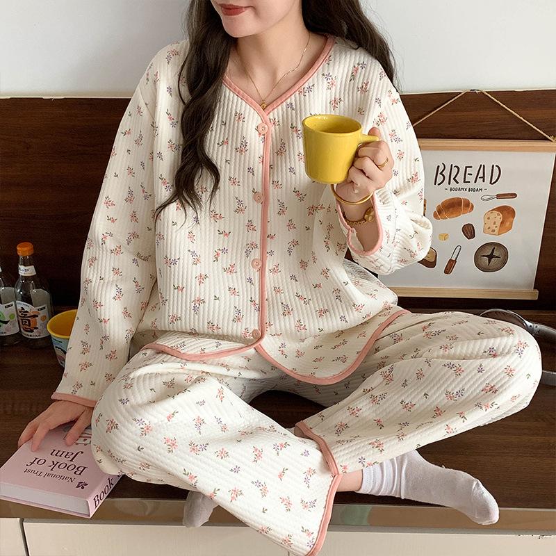 Layered Long Sleeve Cotton Quilted Pajamas Set for Women - Autumn/Winter Casual Cardigan Homewear