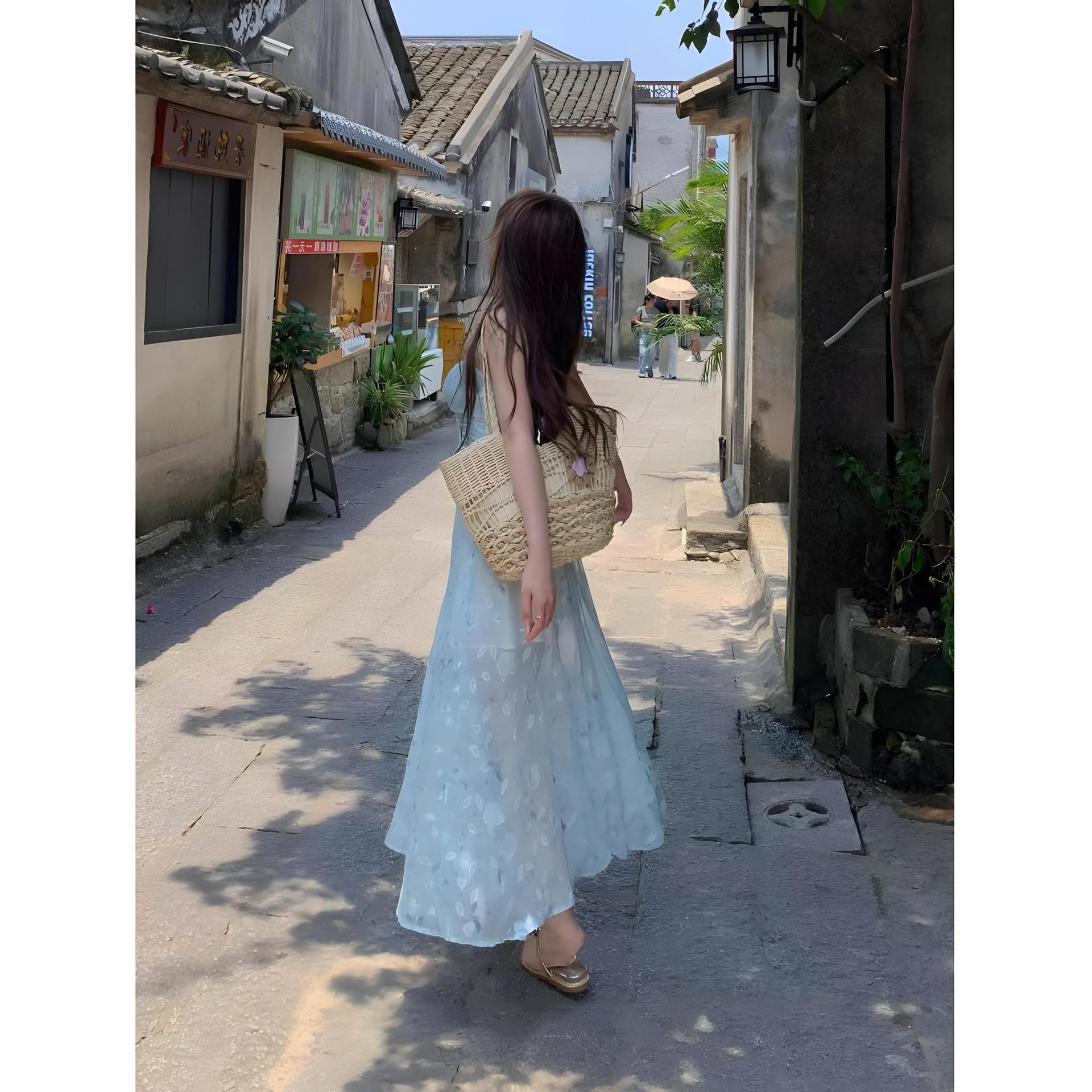 

Sweet little flying sleeves floral dress women s small short skirt summer waist S- (can be worn within 45kg) синій