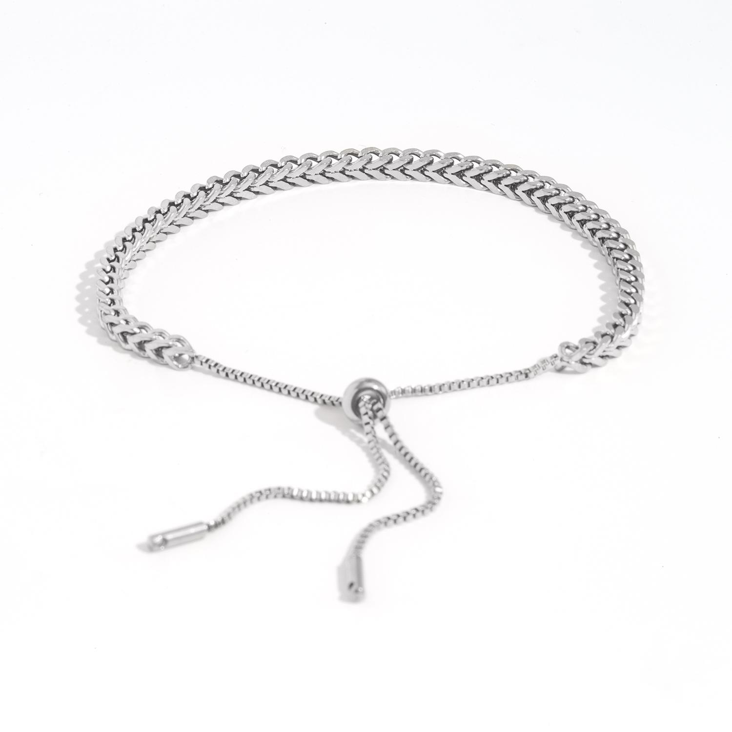 

Adjustable Slide Knot Bracelet for Women - Hypoallergenic Surgical Stainless Steel - Minimalist Luxury Chain срібний