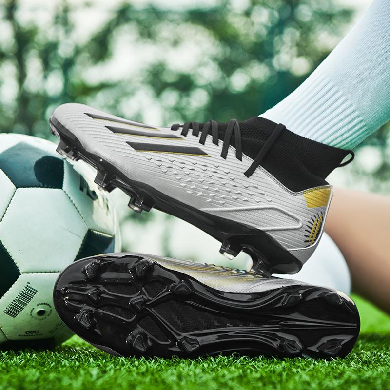 New Football Shoes Men and Women Adult Children Youth Professional Game Training Football Shoes Non-slip and Wear-resistant