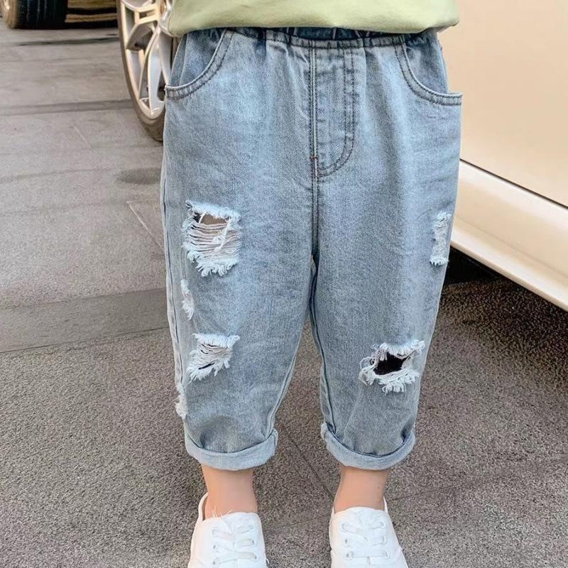 Sommer Destroyed Jeans Frühling und Herbst Styles Lockere Passform für Jungen Cropped Hosen für Mädchen Dünnes Design