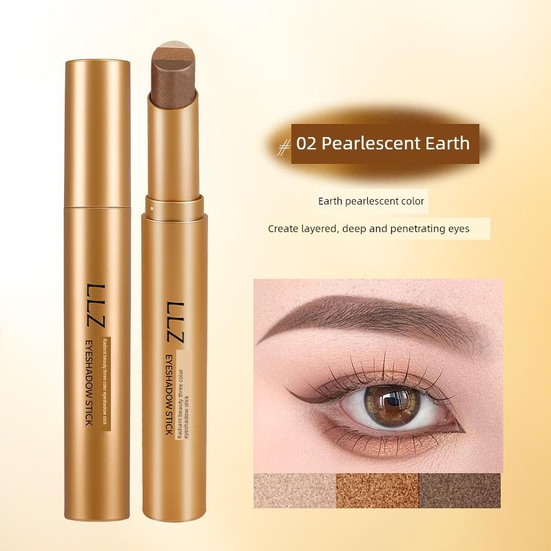 Three-Color Lazy Eyeshadow Pen, Genuine Eyeshadow Stick, One-Touch Application, Highlighter, Contouring, Matte, Three-In-One, for Beginners