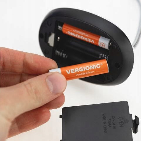 Battery-powered White Wireless LED Desk Lamp