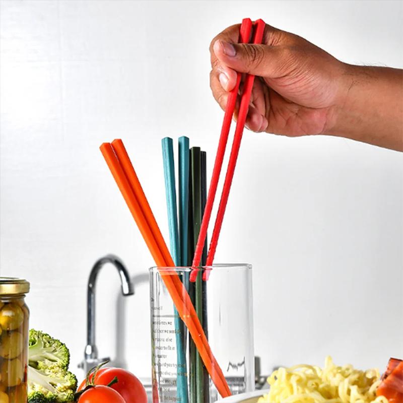 Silicone Chopsticks Set Japanese Non-Slip Chopsticks Noodle Sushi Food Chop Stick Kitchen Tableware Set Gift Dinnerware