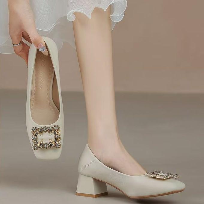 Soft leather shoes square heel small size large size single shoes women's summer and autumn square head grandma shoes middle heel temperament black