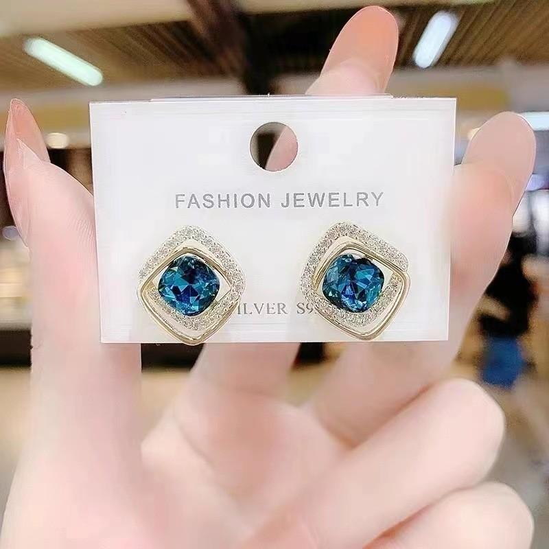 Square temperament fashion earrings ear buckles simple personality design earrings gem retro earrings