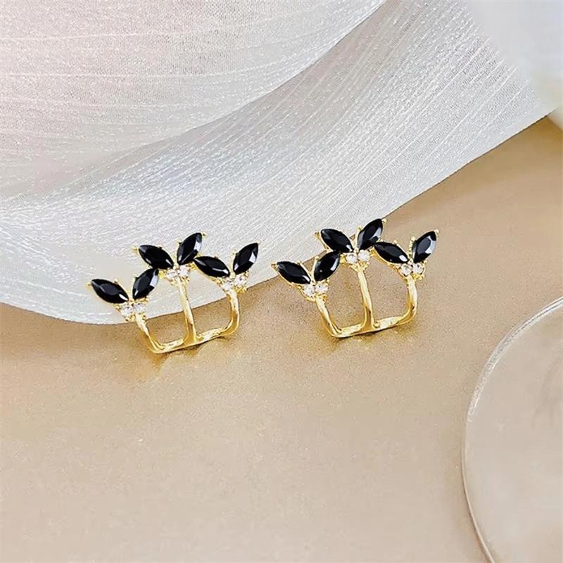 

New Stylish Black Crystal Leaf Stud Earrings for Girls Korean Fashion Women s Small Earrings Gold Color Twisted Zircon