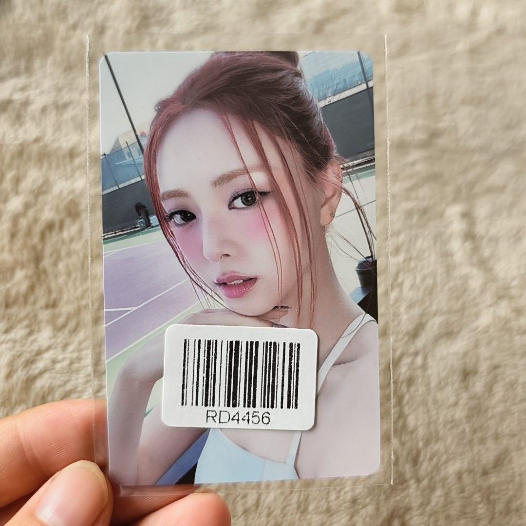 

[USED] ITZY Yuna gwbg kms Pre-order Limited Trading Card